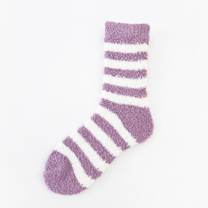 5/10 Paar Lässige Winter Verdickte Gestreifte Korallenfleece Socken für Damen Fleecegefüttert Warme Haus Schlafsocken Mittlere Wade Plüsch Boden Socken Überzieher