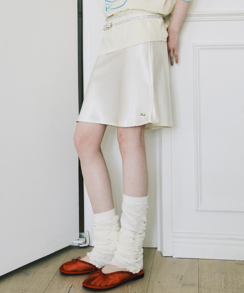 Nigaennikol Satin Flare Midi Skirt_Ivory