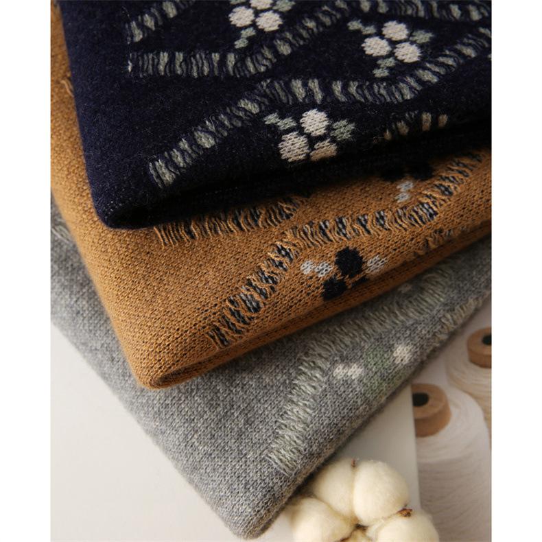 Avslappnad V-ringad stickad väst för kvinnor: Höst/Vinterkollektion - Polyestermaterial, V-ringad design, Enkelt mönster, Casual stil