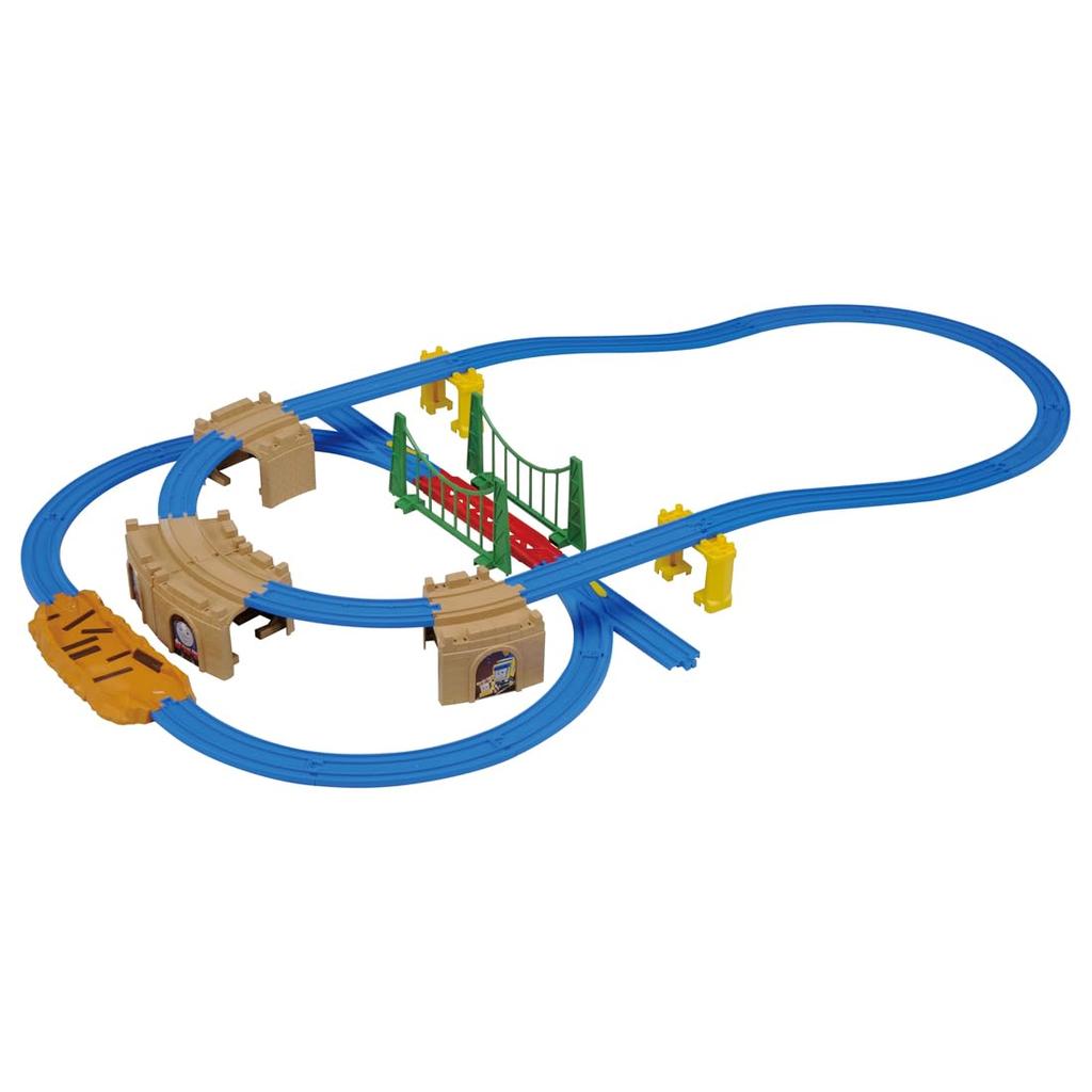 TAKARA TOMY Plarail Thomas GOGO Thomas Up and Action Rail Kit Train Toy 3 and Down! (Ages Up)