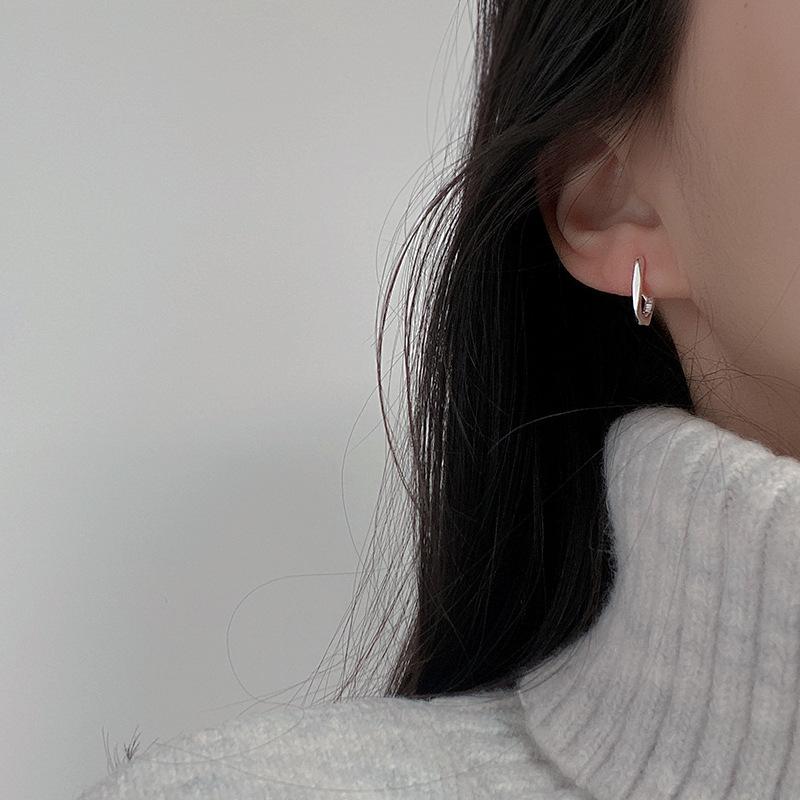 Pig Nose Earbud Earrings for Women with Niche Design Minimalist Temperament and Personality