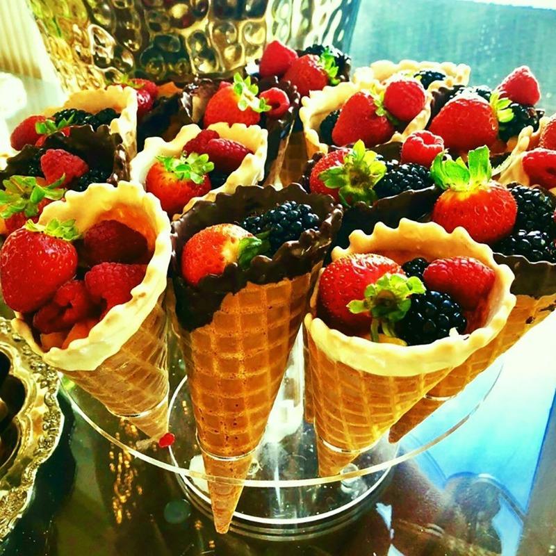 16 Holes Transparent Acrylic Ice Cream Stand Cake Cone Stand Holder Wedding Buffet Food Display Stand  Baking Kitchen Tools