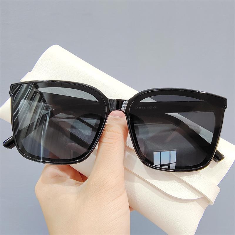 Annual large frame simple fashion sunshade sunglasses men's and women's trend people square sunglasses