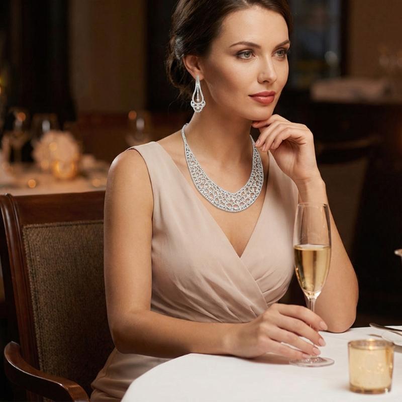 Stylish Round Cut Out Dangle Earrings With Matching Pendant Necklace Set Copper And Rhinestones Clavicle Chain Set