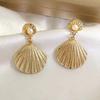 Retro Pearl Scallop Alloy Stud Earrings - European & American Style