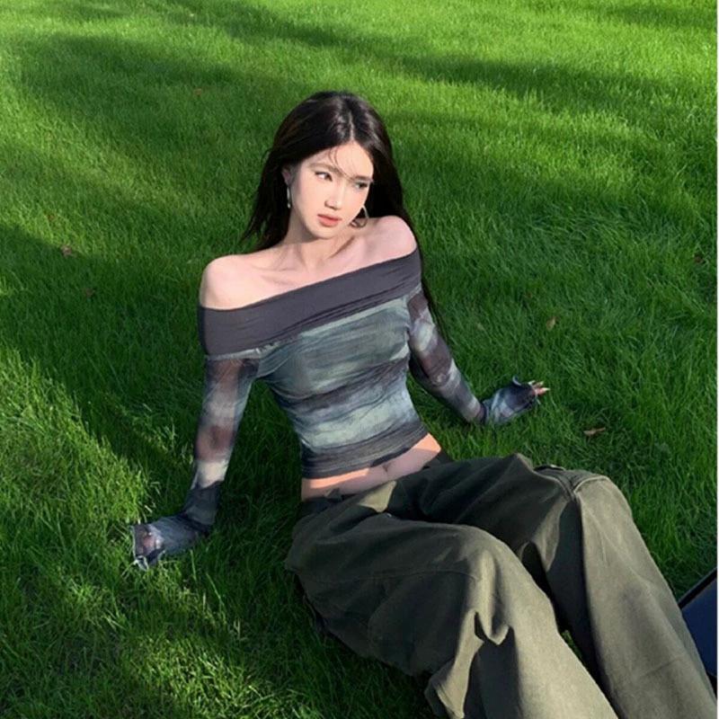 Tops de calle con estampado retro ajustado y hombros descubiertos para mujer, camiseta vintage de manga larga de verano Pure Desire, jersey informal de malla para mujer