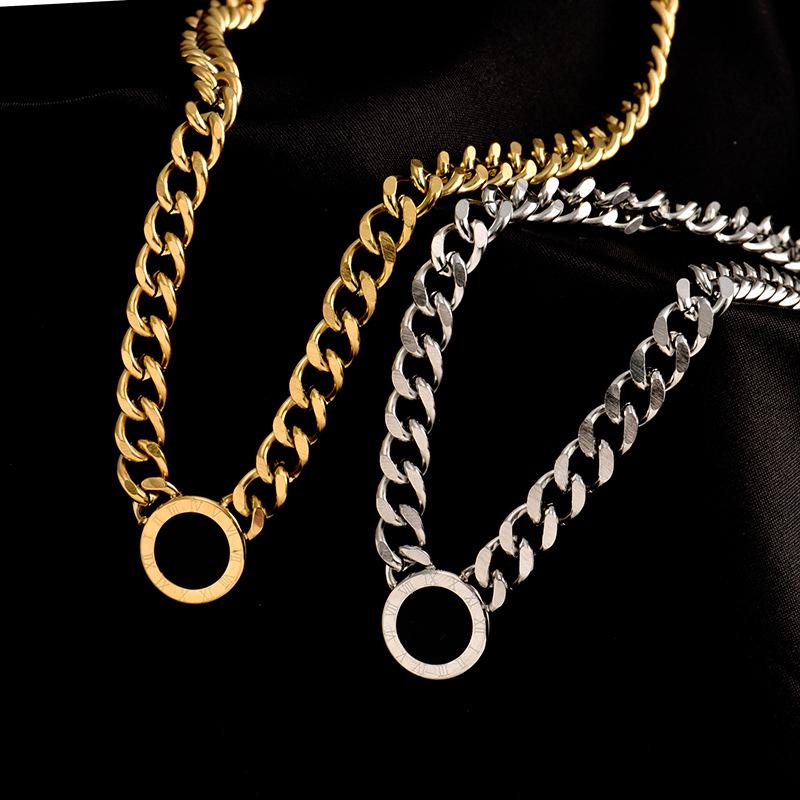 Exaggerated Black Round Tag Chunky Chain Necklace - Titanium Steel Women's Fashion Choker