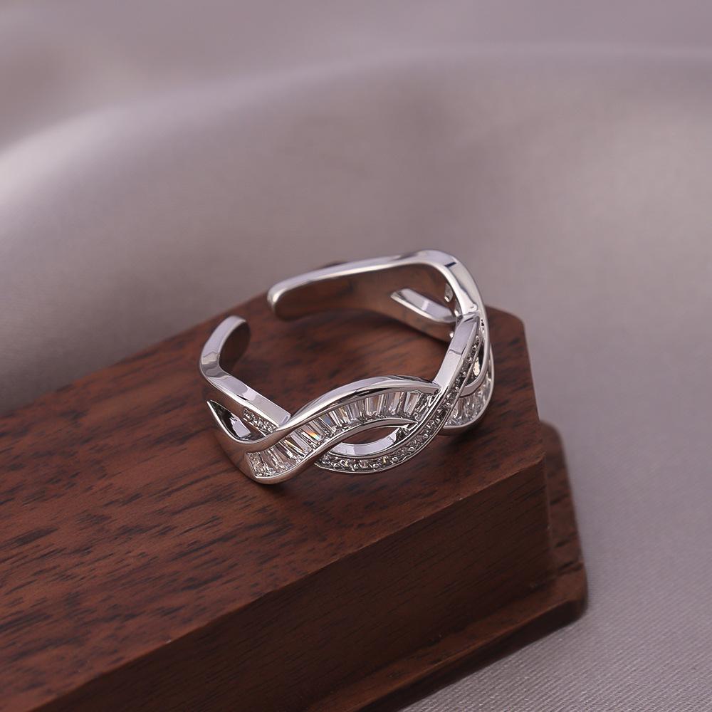 High-End French Zircon Ring: Stylish, Simple Copper Jewelry Design