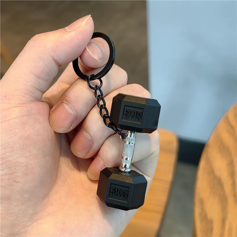 2025 Hantel Schlüsselanhänger Silikon Hantel Schlüsselanhänger Fitnessstudio Geschenke für Fitnessstudio-Liebhaber Fitness Trainer Geschenk Rucksack Autoschlüssel Anhänger