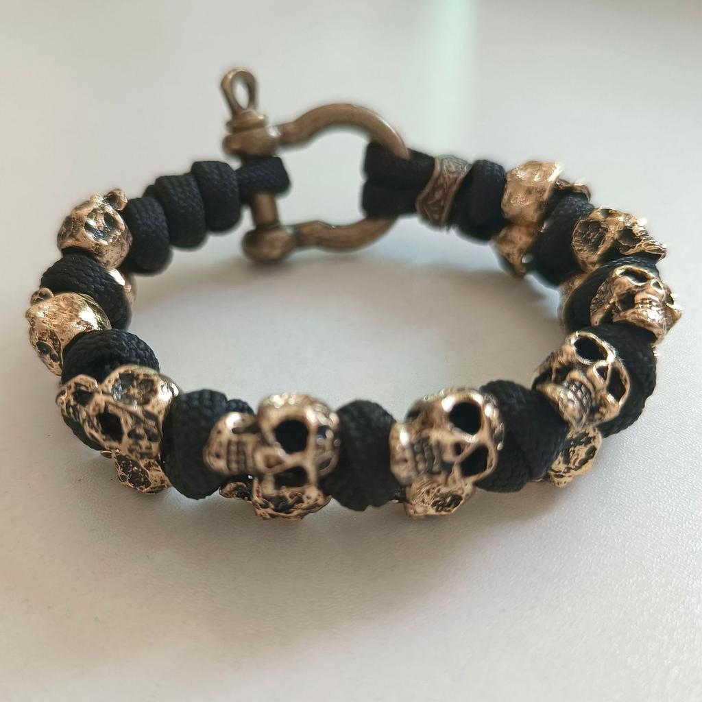 Retro Punk Skull Paracord Bracelet For Men Handmade Woven Style With Adjustable Size