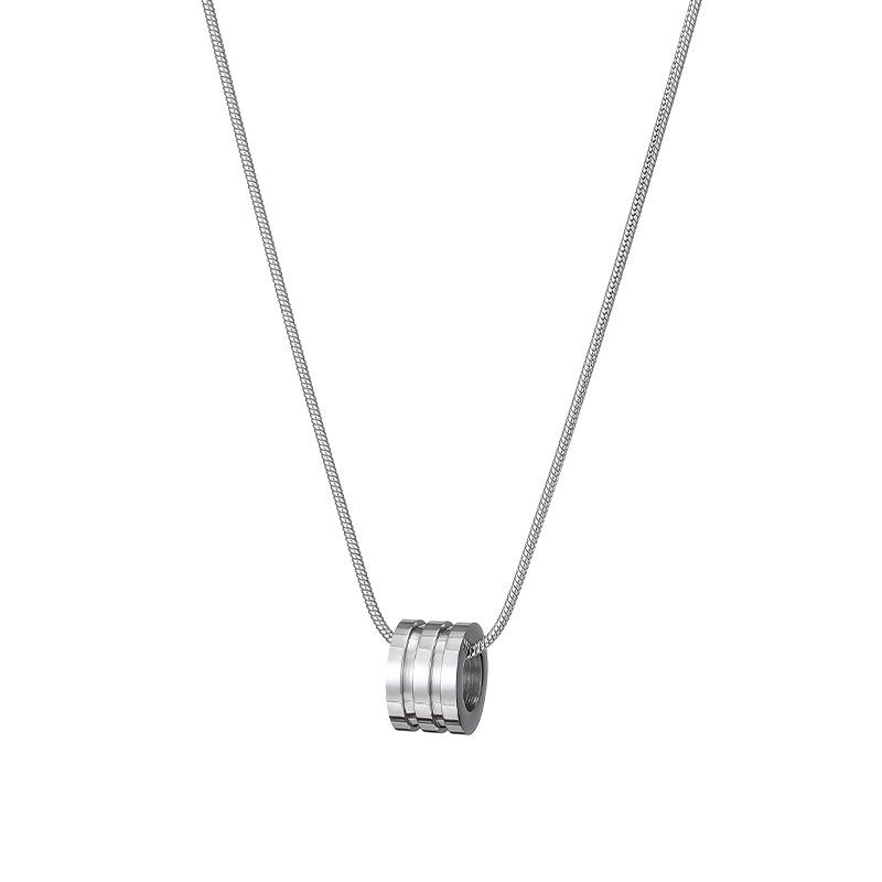 2023 Men's Slim Titanium Steel Necklace: Trendy, Luxurious Clavicle Chain for High-End Style