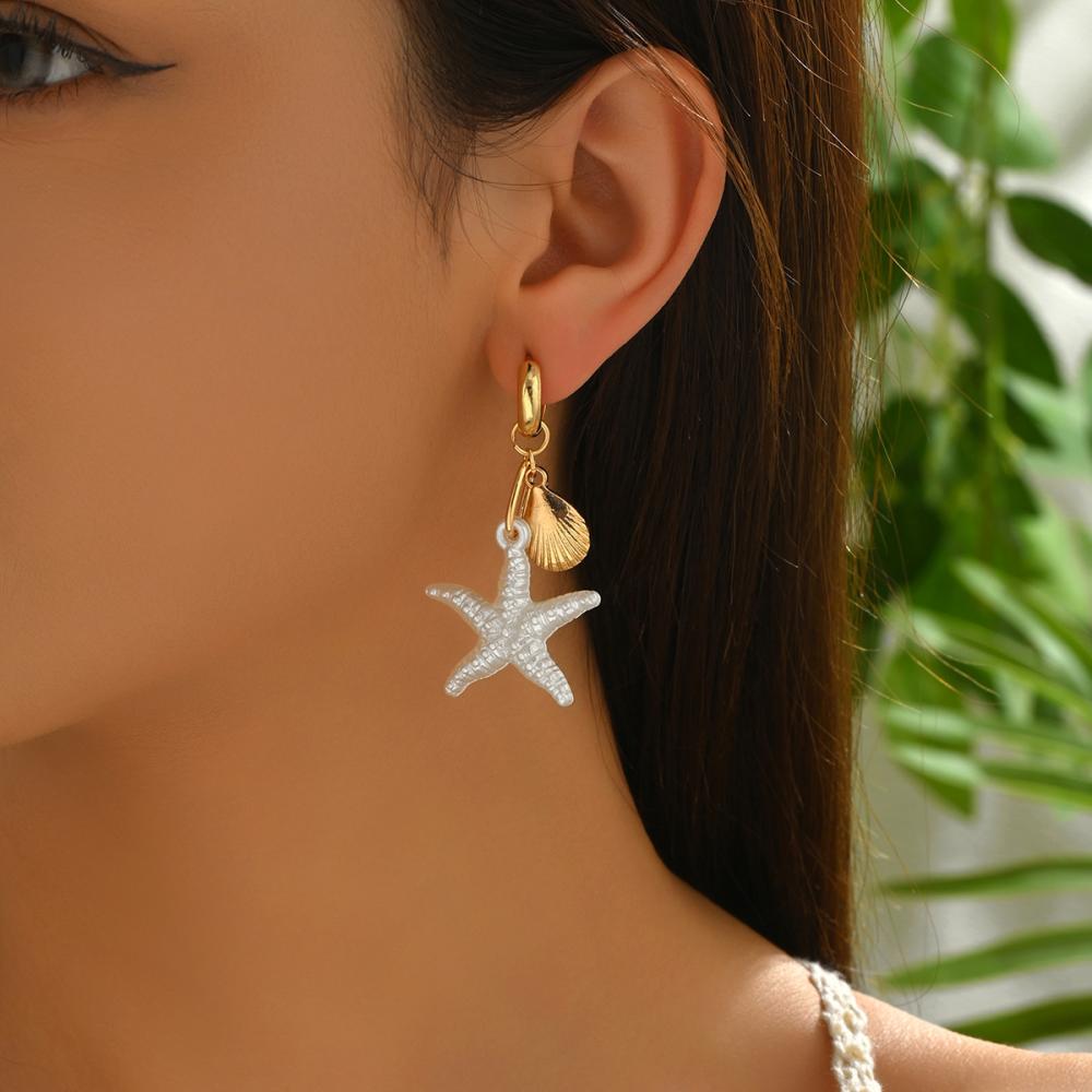 Vintage Starfish Scallop Hoop Earrings for Women Boho Geometric Metal Circular Ear Buckle Seaside Vacation Jewelry Gifts