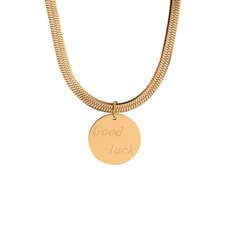 18K Gold Round Tag Titanium Steel Necklace - Light Luxury Niche Blade Chain Choker for Women's Cold Style.