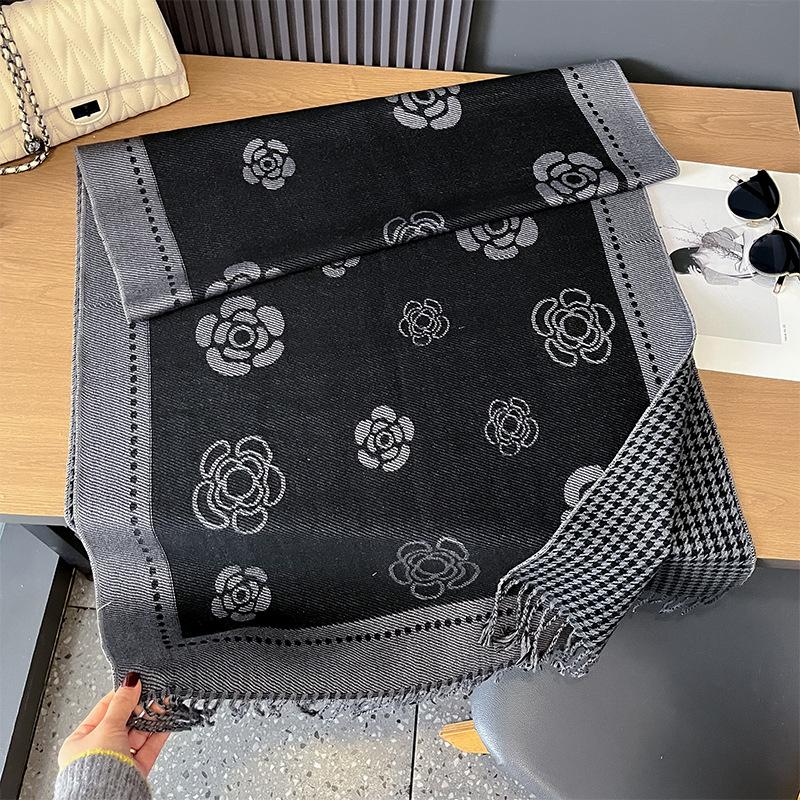 

Шарф женский осенне-зимний из пряжи Camellia Thousand Bird Grid двусторонний теплый шарф-шаль 185cm чёрный