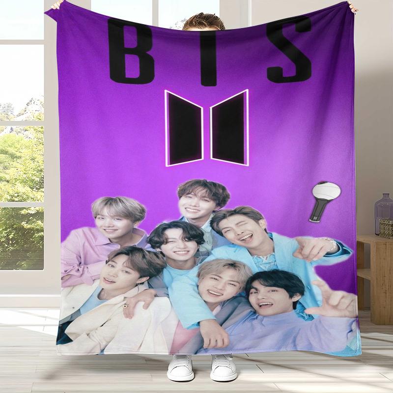 Modische B-BTS Kpop Flanelldecke, Ultraweiche Warme Plüschdecke für Zuhause Schlafzimmer Bett Sofa Abdeckung Büro Camping Picknick Geschenk