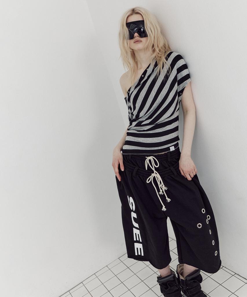 SETUP-EXE Stripe Eyelet Drape Top / Black