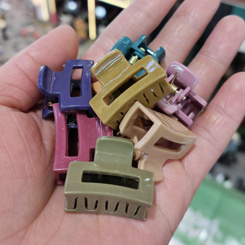 4.5CM Jelly Color Semi-Transparent Small Claw Clip for Half-Up Hairstyles - Sweet Cross Bangs Hair Accessory