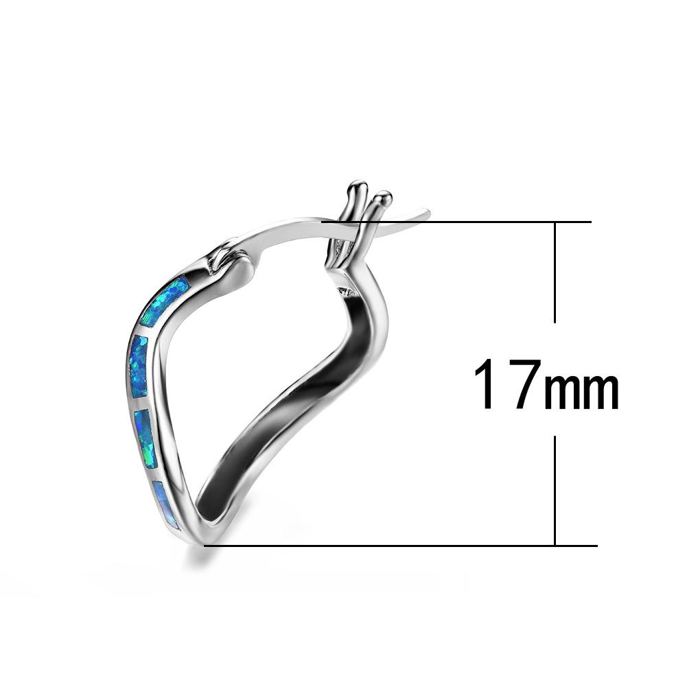 Minimally Designed Wave Earrings for Women with Versatile Personality and Temperament