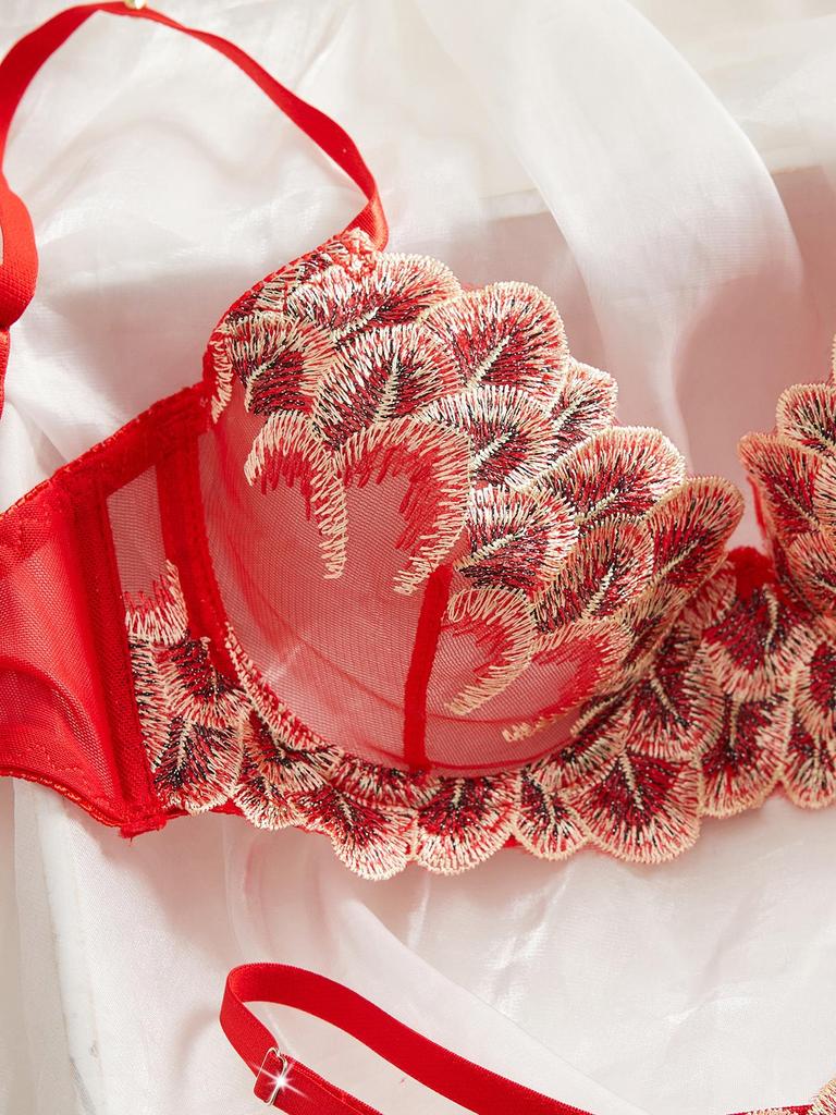 Europäisches & Amerikanisches Rotes Netz Besticktes Sexy Dessous-Set mit Durchsichtigem Blütenblatt-Höschen