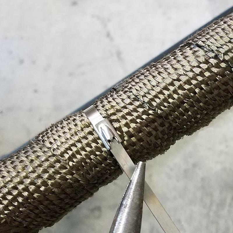 100 Stück Selbstverriegelnde Edelstahl-Kabelbinder 4,6 mm Breite Schwerlast-Metall-Kabelbinder für Auspuffrohr Fahrzeug Mechanische Befestigung