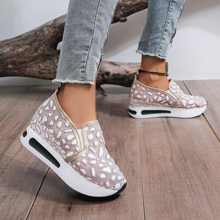 Women's Sneakers Floral Embroidery Mesh Sneakers for Women Slip on Casual Comfy Heeled Shoes Woman