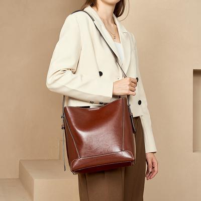 Breiter Schultergurt Einzel-Schultertasche Damen Große Kapazität Neue Leder Damen Tasche Hochwertiges Gefühl Nische Damen Umhänge-Leder-Eimer-Tasche