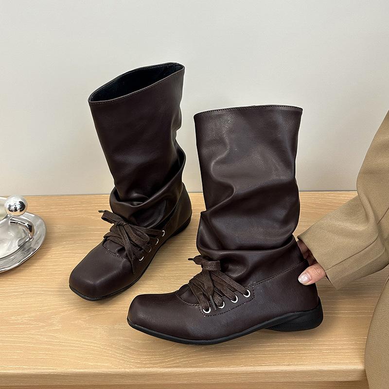 

Brown retro versatile square head flat bottom short boots children s summer 2025 new with skirt pleated western pile boots 39 темно-коричневого