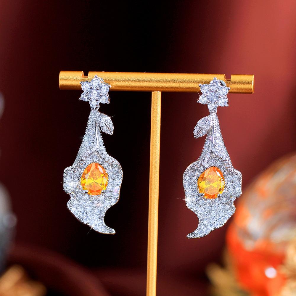 Cercei Retro High-End cu Zirconii Florale Design de Lux Ușor Toamnă și Iarnă Cercei cu Muncă Grea