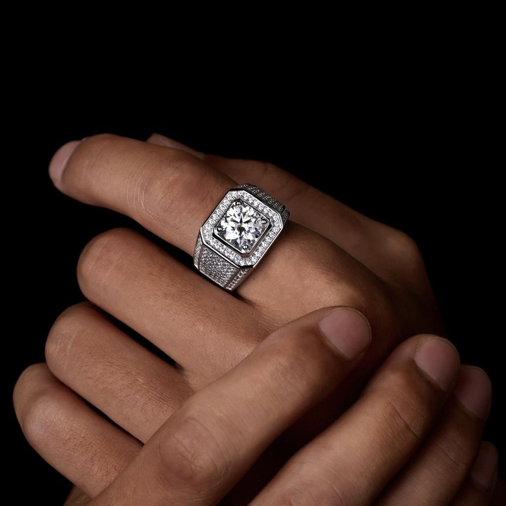 New Versatile Women's Ring, Exquisite and Simple, Elegant and sparkling5A Zirconia Special Ring Wedding Ring Y2K Wind Accessories Promotional Items