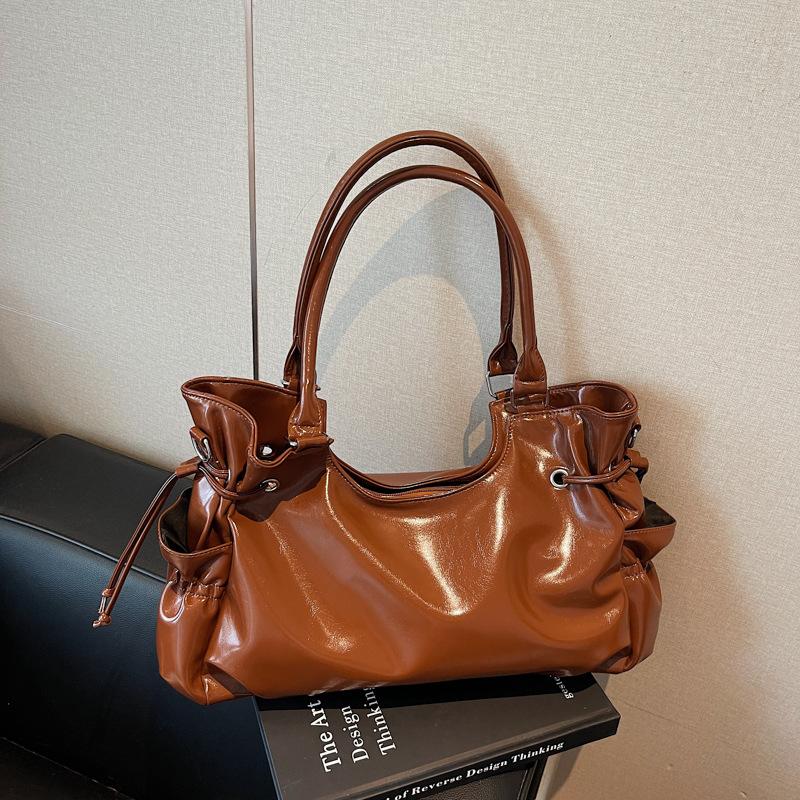 French Glossy Hand-held Tote Bag, Large-capacity Trendy Single-shoulder Armpit Bag