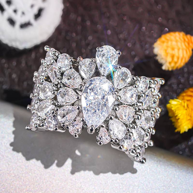 

Huitan Women Rings Wedding Party Engagement Luxury Accessories Inlaid Pear Shining Cubic Zirconia Fashion Elegant Jewlery Gift 6