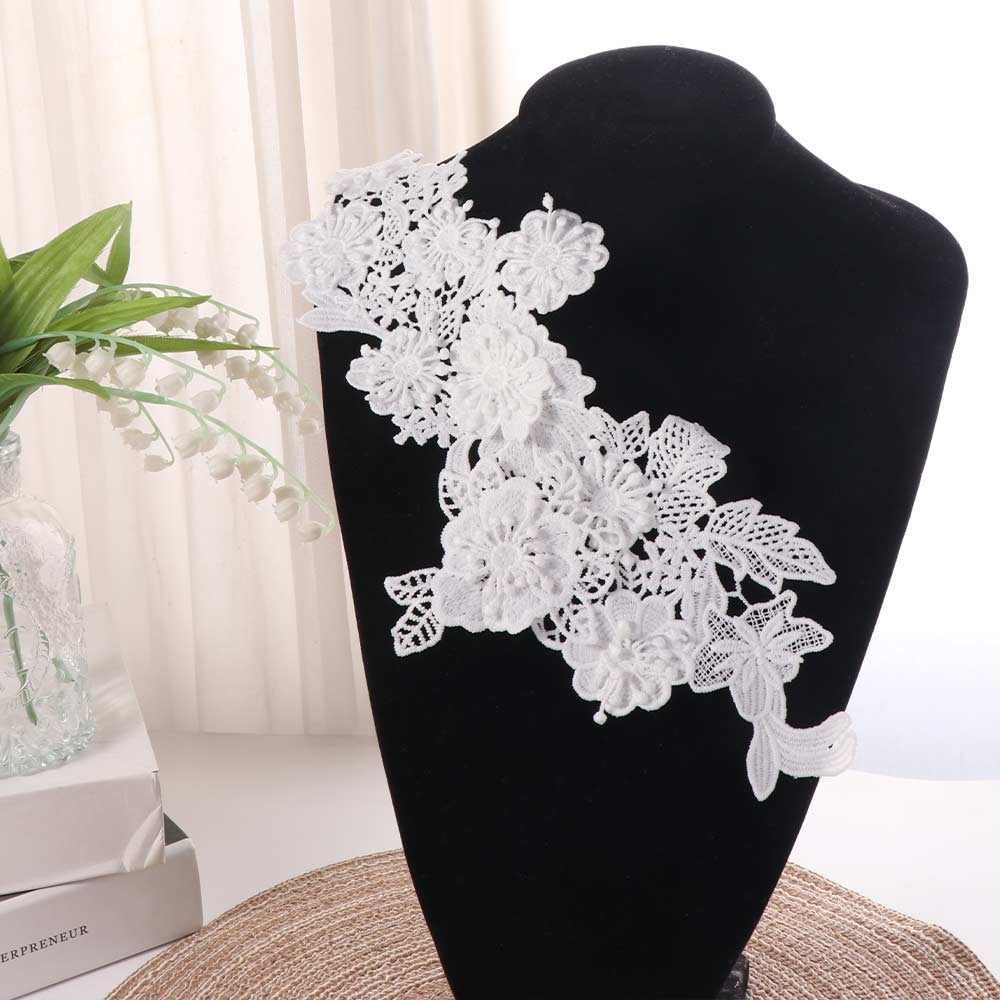 Fashion 3D Floral Appliques Handmade White Sew On Patches Mesh Embroidery DIY Embroidery Cloth Stickers DIY Decoration