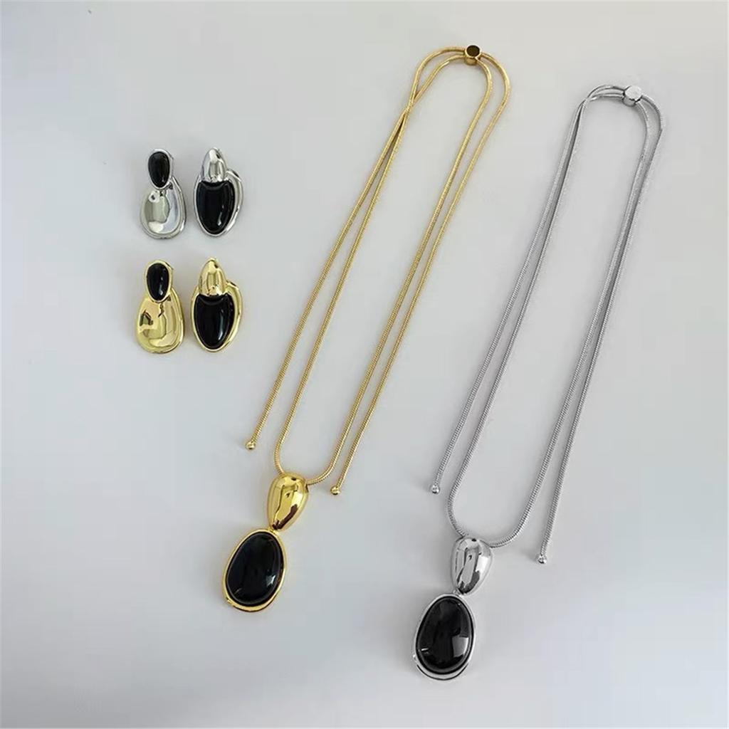 Tooxika Niche Light Luxury Simple High Feeling Onyx Water Drop Necklace Snake Bone Chain Drawstring Sweater Chain Female