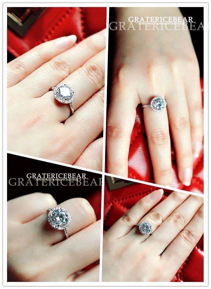18K Gold Round Moissanite Ring with D Color Super White Moissanite and Diamond Certificate