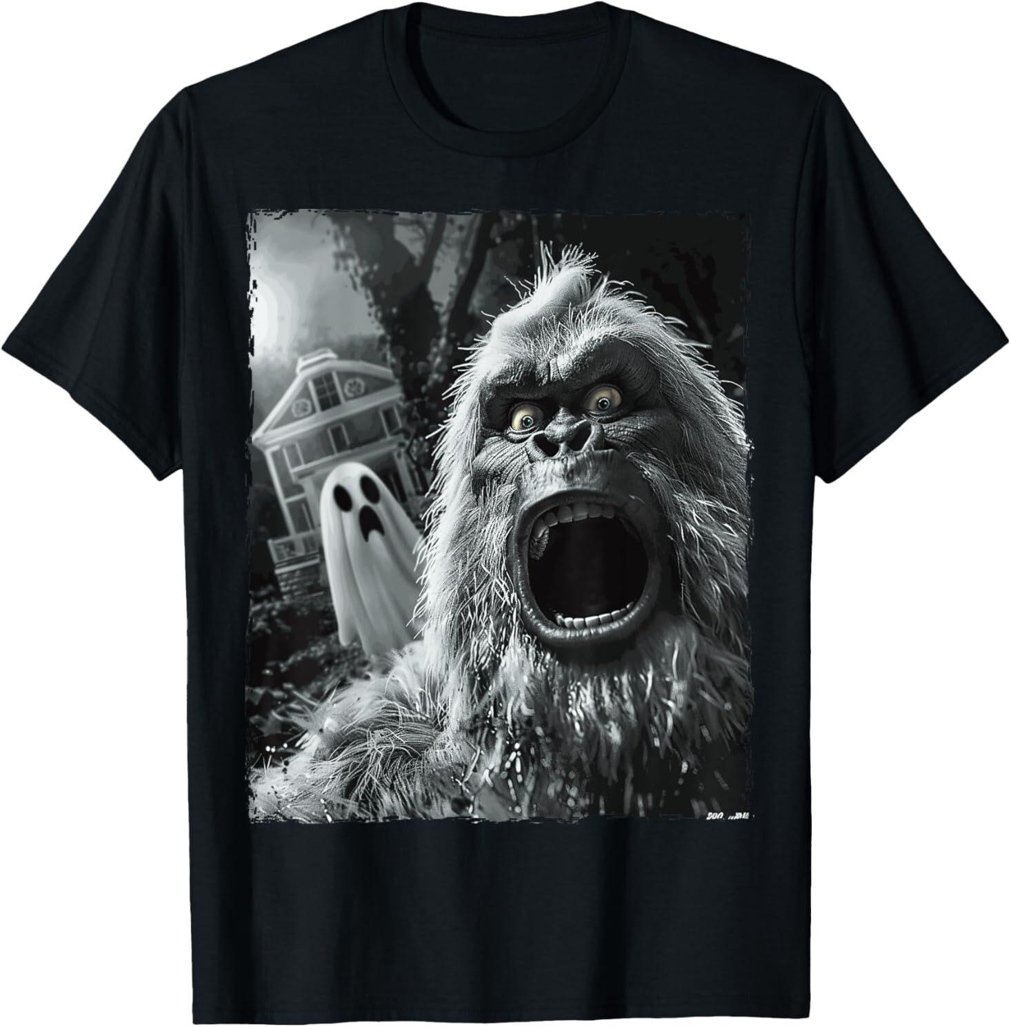 Funny Bigfoot Sasquatch Halloween T-Shirt S