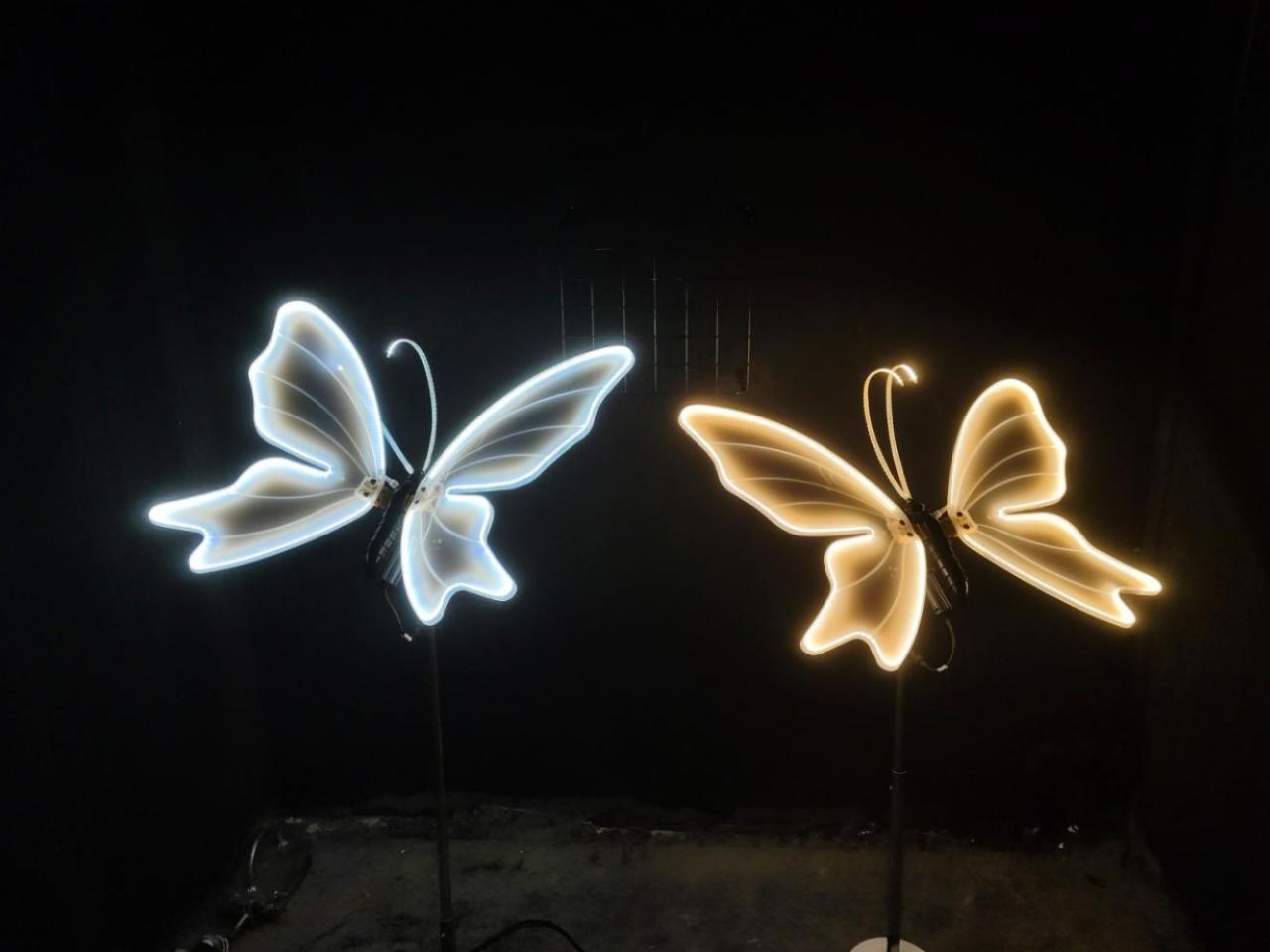 2pcs Magical Atmosphere with LED Outdoor Butterfly Lights Butterfly Transform with Dynamic Static Butterfly Lights 40CM&White light