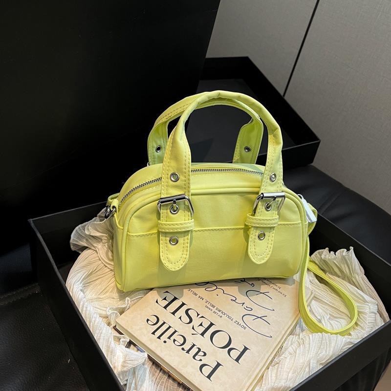 

Simple canvas bag Korean lazy wind women s bag 2025 spring new small square bag versatile nylon messenger small square bag зелений