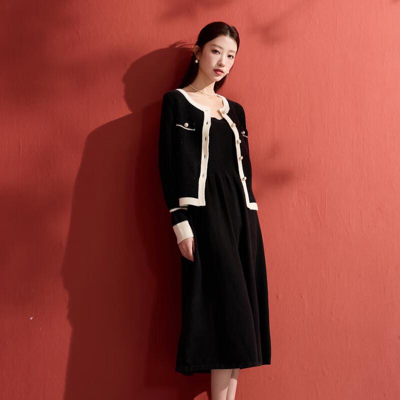 

Комплект из двух предметов триколорной вязки в стиле Сянфэн больших размеров XL