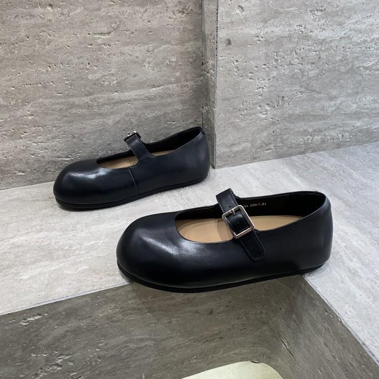 Leather Big Head One-word Buckle with Mary Jane Shoes Women's 2025 Spring New Versatile Round Head Shallow Mouth Flat Shoes Single Shoes