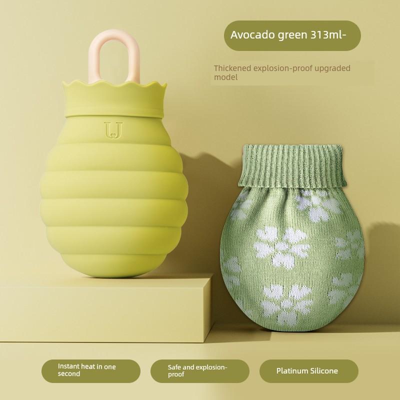 Japanese-Style Hot Compress Special Hot Water Bag for Filling with Water, Suitable for Neck Heating, Small Size for Use in Bed, Also Suitable for