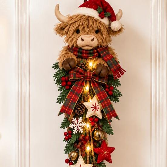 Rustikales saisonales Eingangsbereich-Dekor, beleuchteter Hochlandkuh-Weihnachts-Türschmuck, LED-Hänger mit Karoband, Bauernhaus-Stil Akzente und Beeren,