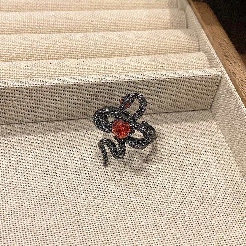 Dark Cold Wind Personalized Snake Ring Open Ring Retro Winding Simple Red Diamond Spirit Snake Niche High-end Ring