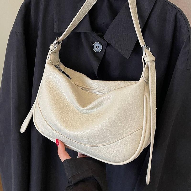 Chic Minimalist Soft Leather Lilac Texture Saddle Bag For Women In Elegant Colors