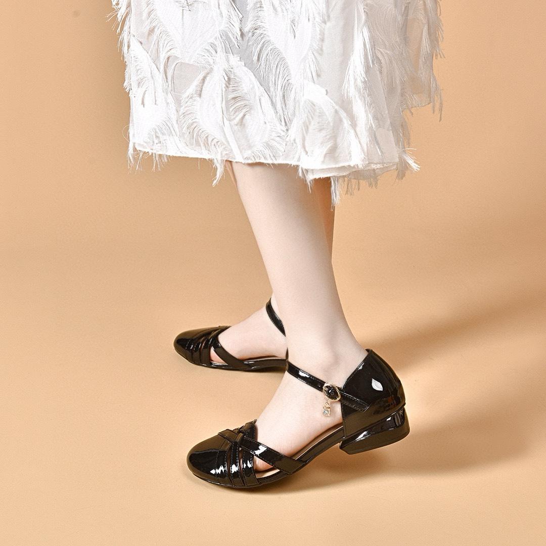 

Женские сандалии на плоской подошве 2024 лето новые корейская версия полые сандалии круглый носок плетеные на одной пуговице женская обувь туфли Мэри Джейн 34 чёрный