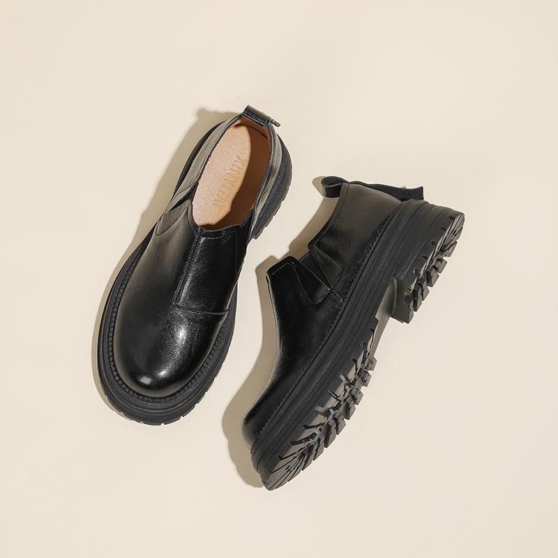 Soft and comfortable loafers women's 2025 new British style platform thick heel one pedal round head medium heel small leather shoes women