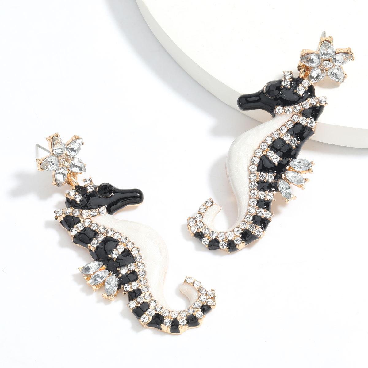 

Pinkdudu модные серьги-капли с каплями масла гиппокампа, многоцветные висячие серьги из акрилового сплава для женщин, ювелирные изделия PD1039 чёрный