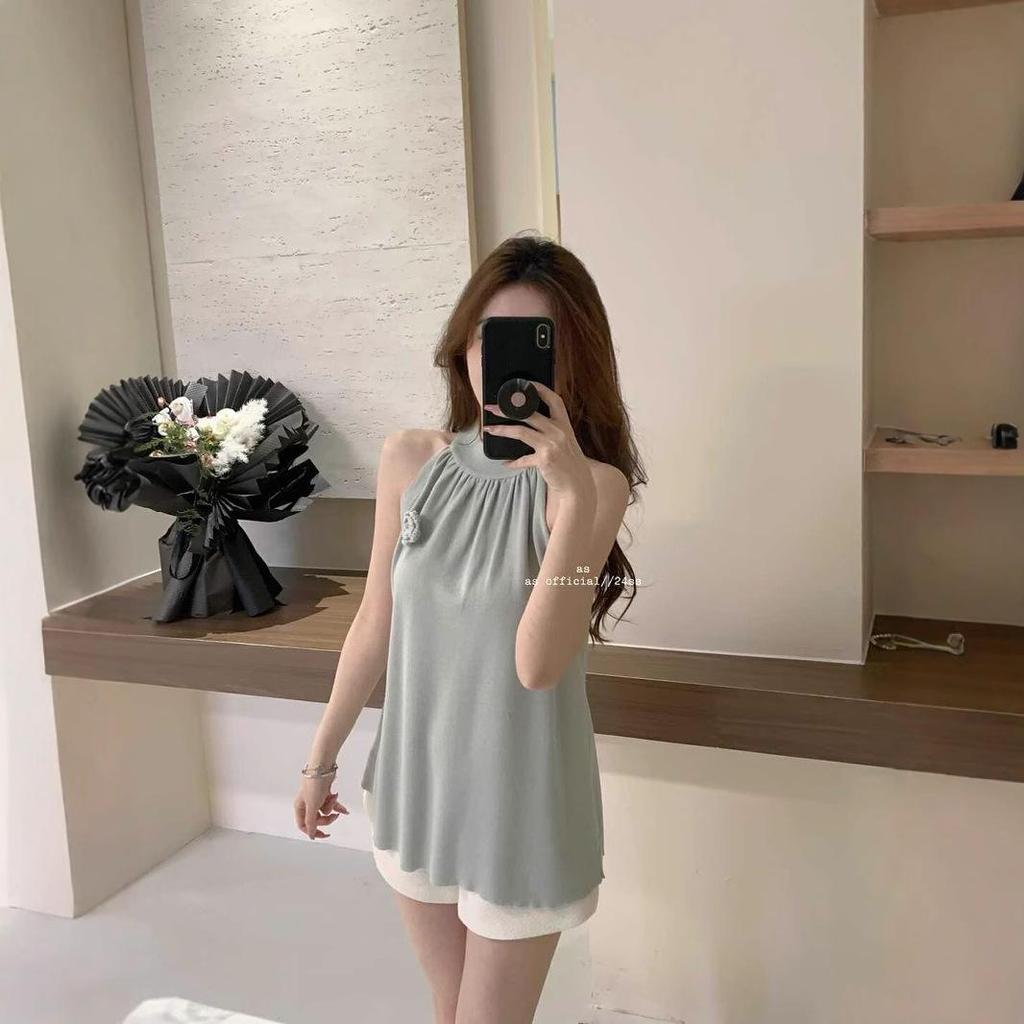 Dopamine Sweet Style Women's Halter Top: Chic, Sleeveless Summer Wear with Beautiful 3D Flower Design