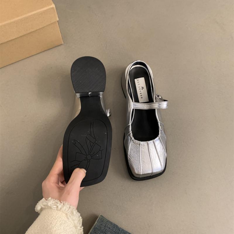 

Silver thick heel sandals women s bag head half slippers female summer wear French temperament fairy style with skirt middle heel slippers 40 серебряный