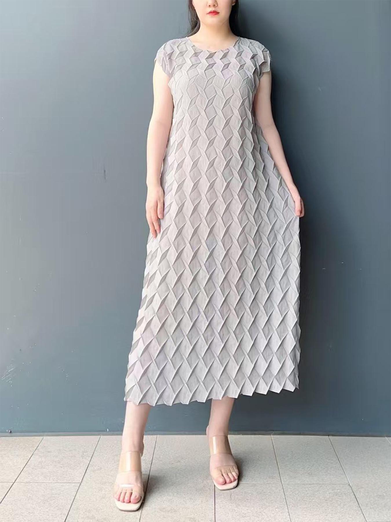 Miyake Pleated Short-Sleeve Slimming Chic Casual Long Dress One Size светло-серый