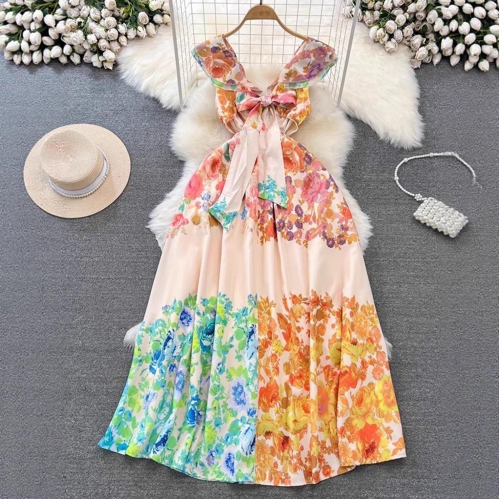 Fashion celebrity temperament flying sleeves V-neck waist thin medium and long A-word printed dress seaside vacation dress
